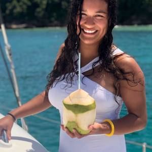 Meet your Posher, Aurora